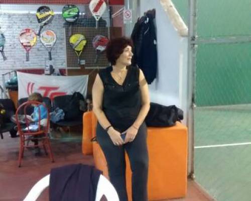 13698 17 ** Jugamos al Padel ?? **