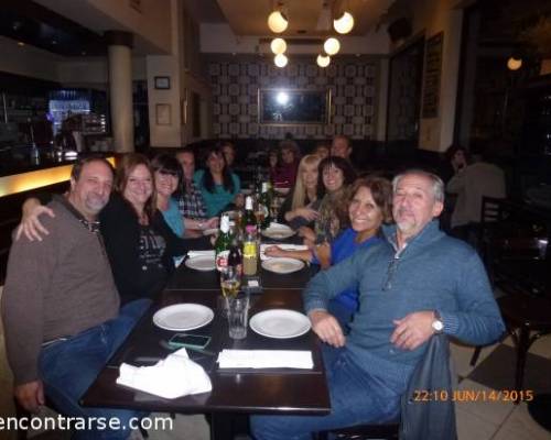 Un placer hacer el cierre con pizza y compañeros tan divertidos  :Encuentro Grupal Venite a jugar Bowling, a pasarla de diez!!!