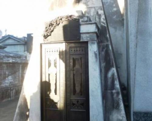 13734 22 CEMENTERIO DE LA RECOLETA POR LA JONES