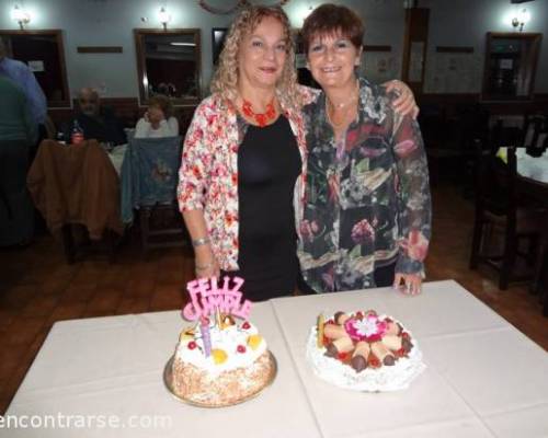 13792 11 CURIOSA Y LUNA_DE_ABRIL, FESTEJAN SUS CUMPLEAÑOS EN EL CLUB DE LOS VIERNES!!!!