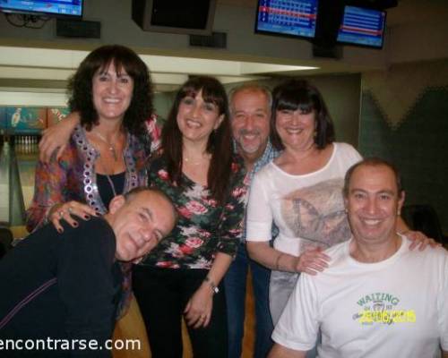 Se nos nota la buena energia :Encuentro Grupal Veni a jugar al Bowling!!! Ping Pong y Pool