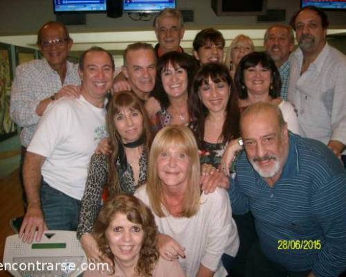 Que buen grupete!!! :Encuentro Grupal Veni a jugar al Bowling!!! Ping Pong y Pool