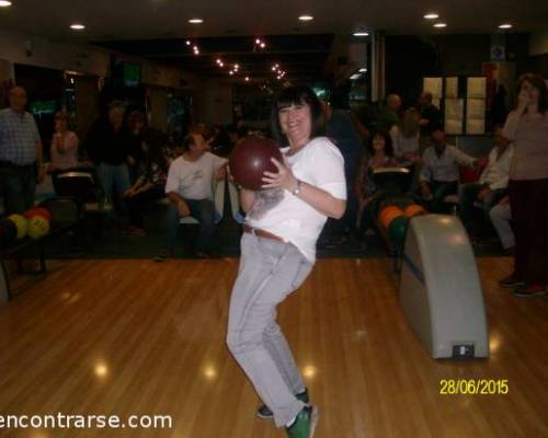 jajja la nueva pose ????  :Encuentro Grupal Veni a jugar al Bowling!!! Ping Pong y Pool