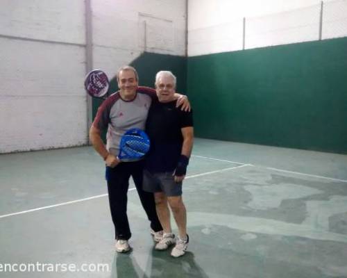 13847 9 ** Jugamos al Padel ?? **