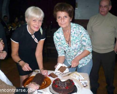 13888 28 CRUELA FESTEJA SU CUMPLEAÑOS EN EL CLUB DE LOS VIERNES!!!