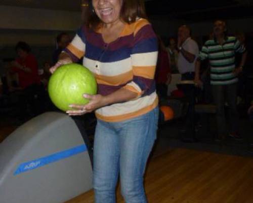 13899 29 Por la Amistad, porque la pasamos rebien y la vida es linda compartida con gente linda A FESTEJAR EL DIA DEL AMIGO Jugando BOWLING