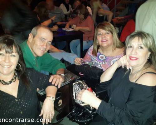 Bety, Cris, Gladys y Eduardo gracias por venir :Encuentro Grupal ROCK & BLUES CON EL HIJO DE MARIO