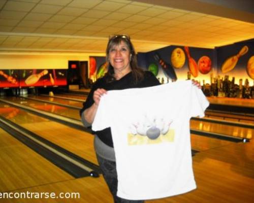 Linda y ganadora bowlinense del domingo ! :Encuentro Grupal BOWLING ENTRE AMIGOS