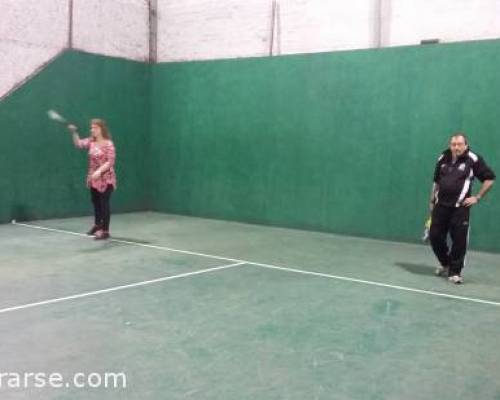 14129 2 **Jugamos al Padel ? **