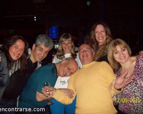 Gente con onda jajajaj! :Encuentro Grupal ¡¡ Vamos a bailar a La Ventola !! ( festejando el Dia Del Maestro )