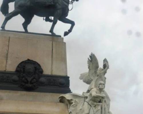 14200 17 MONUMENTARIA-Curiosidades de los Monumentos-de Recoleta a Palermo Chico por LA JONES 