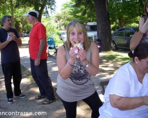 riquísimo! una genia BIONDINAA :Encuentro Grupal PICNIC A ORILLAS DEL RIO