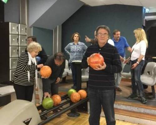 14245 98 BOWLING ENTRE AMIGOS