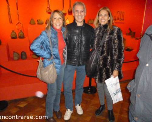 Encuentros Grupales (31/10/2015) :   NOCHE DE LOS MUSEOS Circuito ZOO y Palermo Chico