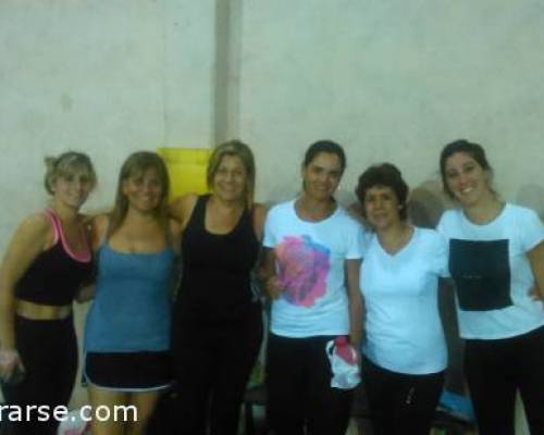 Hay equipo femenino  :Encuentro Grupal VOLEY PARA TODOS!!! VENI TE ESPERAMOS!!