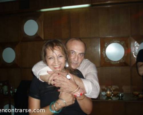 HERMOSA FOTO AMIGOS LOS QUIERO !!!! :Encuentro Grupal SI TE QUEDAS EN BS.AS VENITE A DEVOTO A BAILAR Y FESTEJAR EL CUMPLE DE UNA PERSONA MUY QUERIDA EN LA PAGINA ..LUDAVITO...