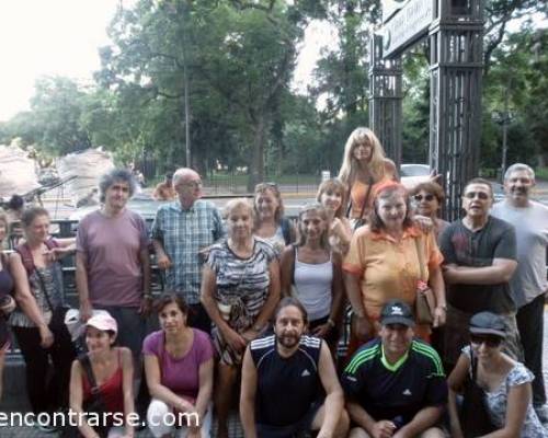 El grupo de caminantes antes de comenzar a caminar. Gracias a todos por participar. :Encuentro Grupal CAMINATA POR LOS LAGOS