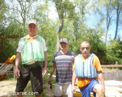 dos arqueros y un platense :Encuentro Grupal PASEO EN KAYAK POR EL DELTA