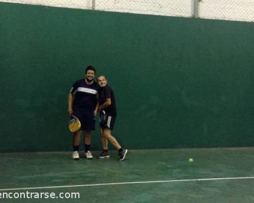 14906 7 **Jugamos al Padel ? **