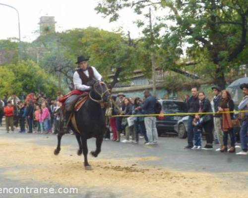 14918 25 FERIA DE MATADEROS y ALMUERZO LIBRE - POR LA JONES 