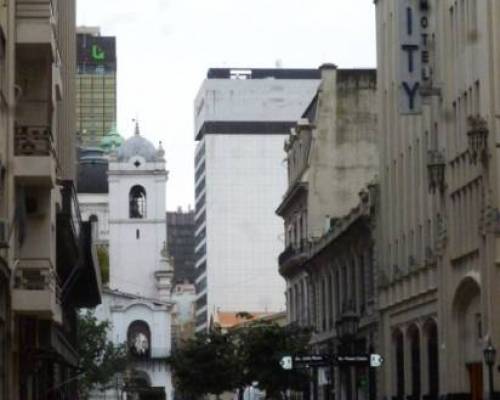 14921 40 MONSERRAT - INCLUYE VISITA GUIADA A LA MANZANA DE LAS LUCES Y LOS TUNELES POR LA JONES