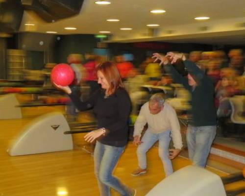 Songutruleee, a quién??... Esos dos son de terror :Encuentro Grupal BOWLING ANIVERSARIO 