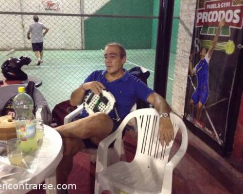 14948 45 **Jugamos al Padel ? **