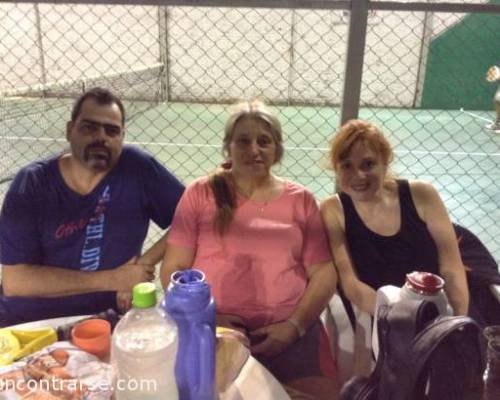 14981 7 **Jugamos al Padel ? **