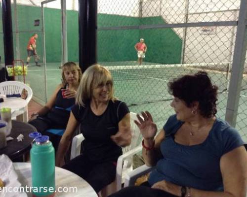 15026 13 **Jugamos al Padel ? **