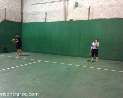 15062 12 **Jugamos al Padel ? **