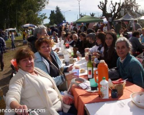 zapalla , chunny y aseret , mis fieles seguidoras  :Encuentro Grupal FIESTA NACIONAL DEL LOCRO Y LA EMPANADA