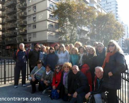 Gracias Caminantes por traer las ganas de compartir, la alegría y la buena onda. Bienvenidos a los que por primera vez se sumaron y a todos los amigos/as que domingo a domingo forman parte de esta barra bullanguera. Nos vemos el próximo domingo. :Encuentro Grupal CAMINATA POR LOS LAGOS