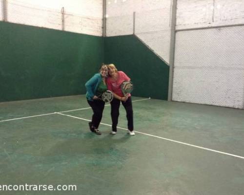 15120 4 **Jugamos al Padel ? **