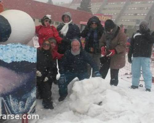 Con la cantidad de nieve que cayó,me quedaron heladas hasta las ...........manos.- :Encuentro Grupal VIAJAMOS A SAN RAFAEL MENDOZA