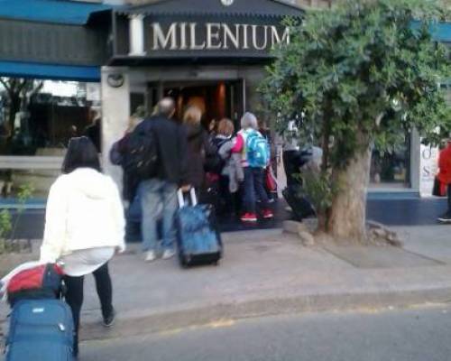 Entrando al Hotel después de un viaje maravilloso, por comenzar una semana inolvidable :Encuentro Grupal VIAJAMOS A SAN RAFAEL MENDOZA