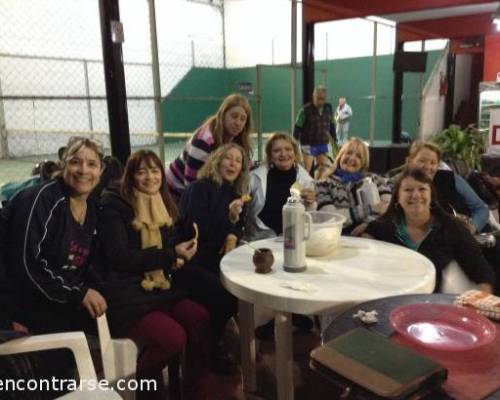 15230 17 **Jugamos al Padel ? **