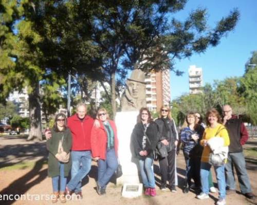 15252 4 FLORES- PLAZA MISERICORDIA, BARRIOS OBREROS Y PAPA FRANCISCO POR LA JONES