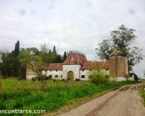 15276 11 URIBELARREA Y VICENTE CASARES- La industria Lechera al Recorrido Fílmico-DIA COMPLETO POR LA JONES