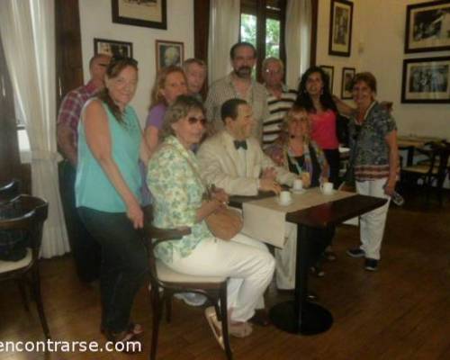 15281 30 ALPARGATAS SI LIBROS NO -INGRESO AL CAFE INTEGRADO AL PALACIO UNZUE- POR LA JONES  