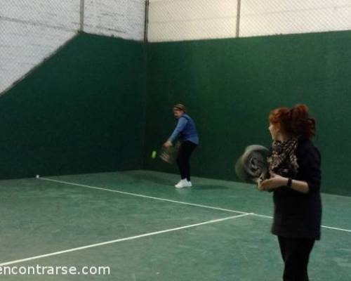 15316 12 **Jugamos al Padel ? **