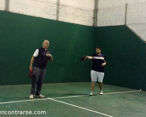 15316 13 **Jugamos al Padel ? **