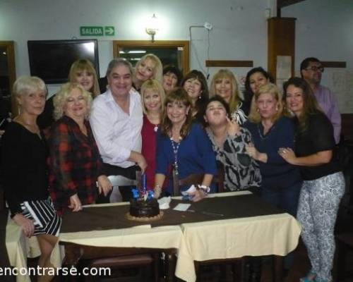 15317 14 Daniel festeja su cumple con CENA Y BAILE en el club de los viernes 