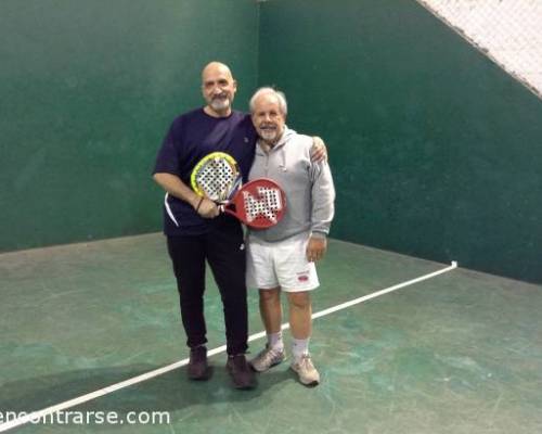 15360 5 **Jugamos al Padel ? **