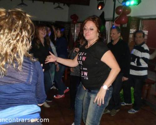 Unas DIvas !! :Encuentro Grupal ¡¡ Matinee en Argentinos Juniors, cena y baile !!