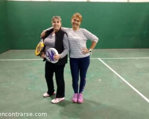 15422 4 **Jugamos al Padel ? **