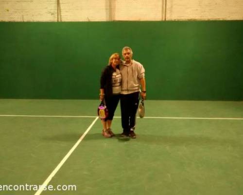 15422 6 **Jugamos al Padel ? **