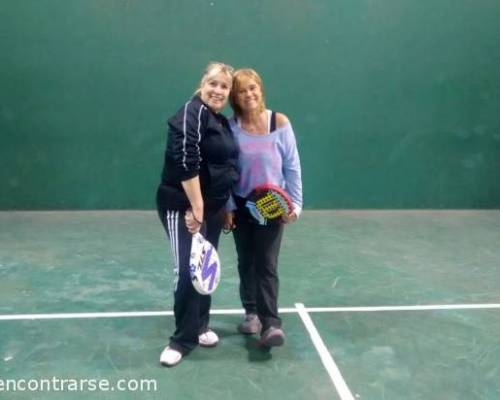 15502 10 **Jugamos al Padel ? **