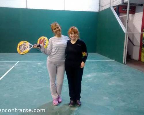 15502 12 **Jugamos al Padel ? **