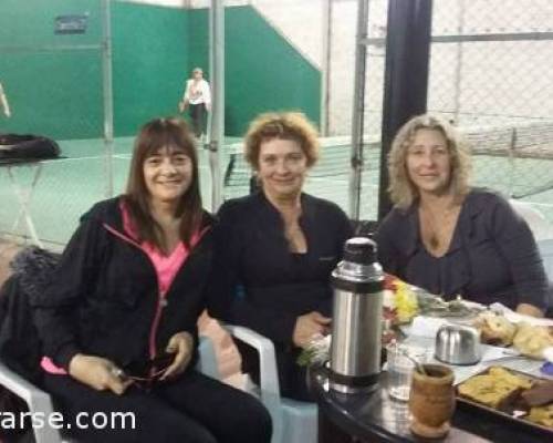 15504 3 **Jugamos al Padel ? **