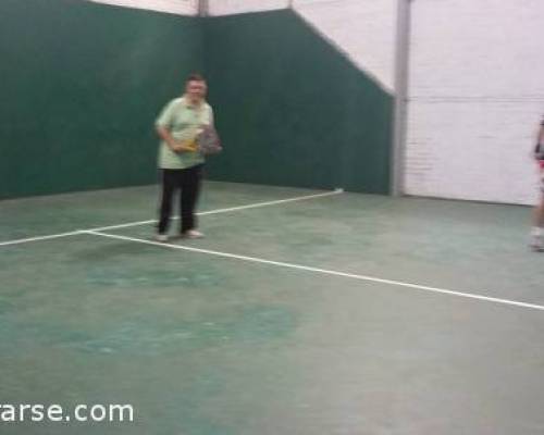 15504 4 **Jugamos al Padel ? **